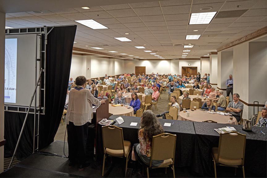 Laurie Wells presenting at the General Session, 2019 San Antonio